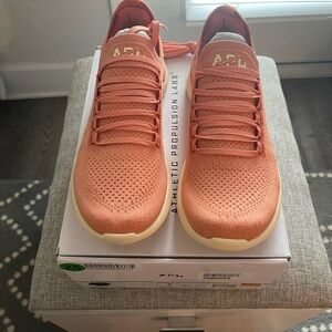 New Techloom Breeze Terracotta/Vanilla Sneakers